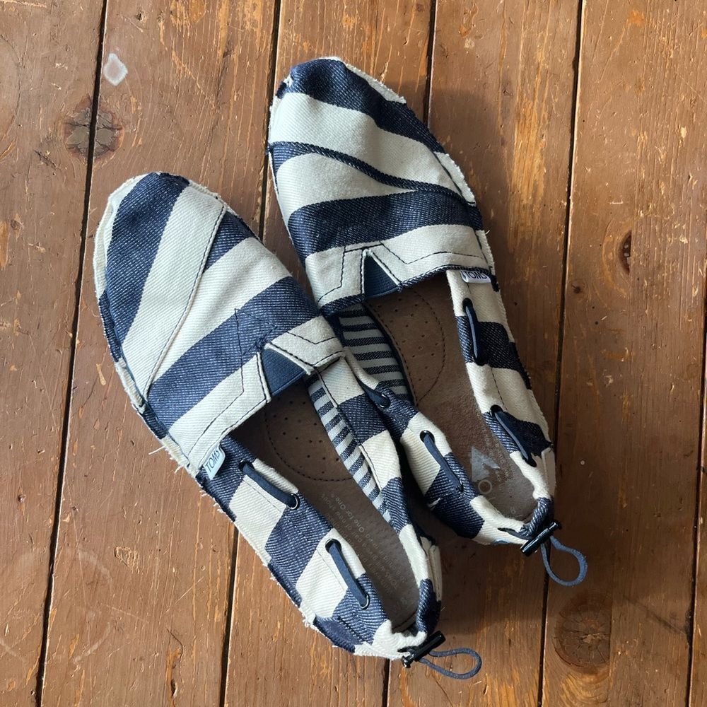 Toms Blue Canvas Bold Striped Bimini Comfort Slip On Loafers Flats